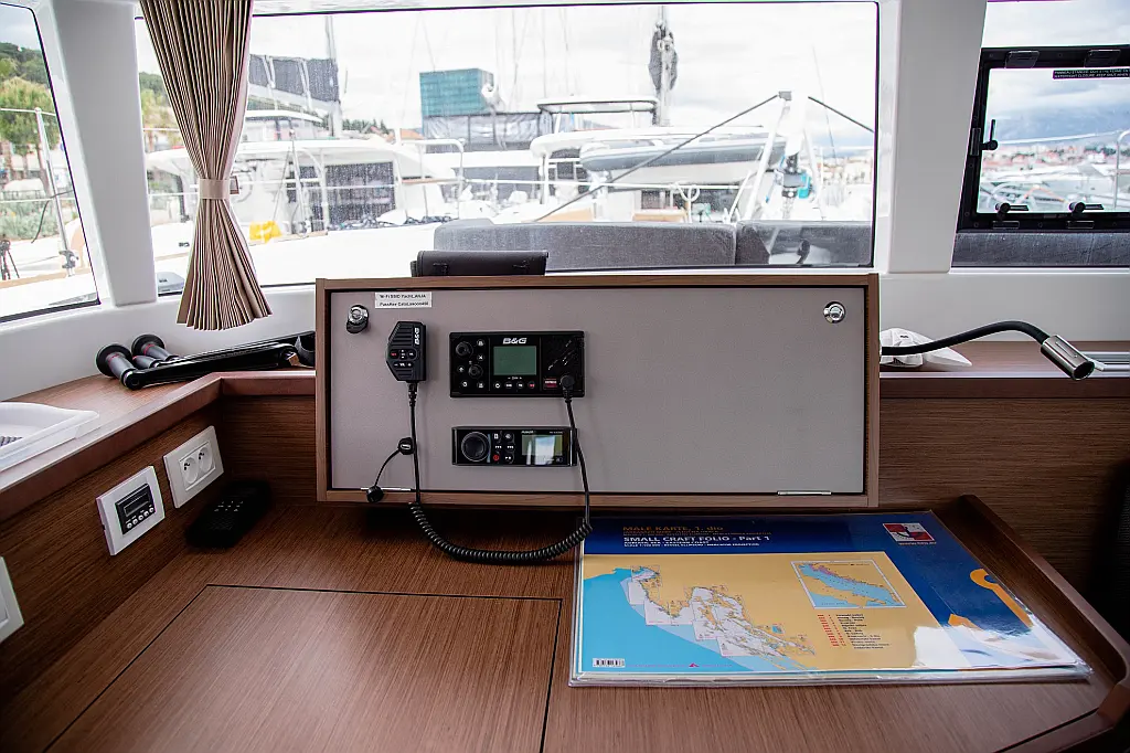 Lagoon 450 F - 