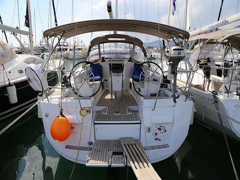 Sun Odyssey 409