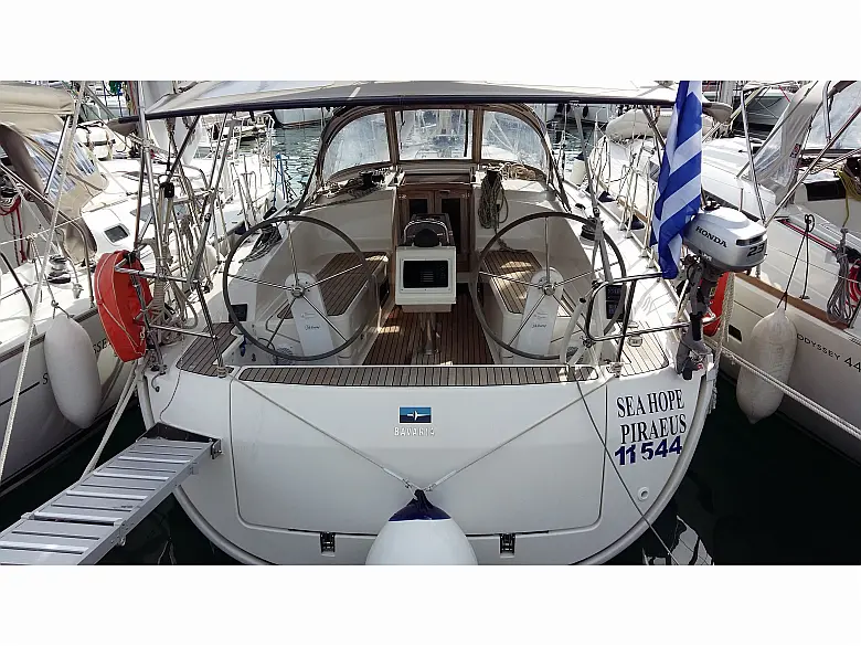 Bavaria Cruiser 37