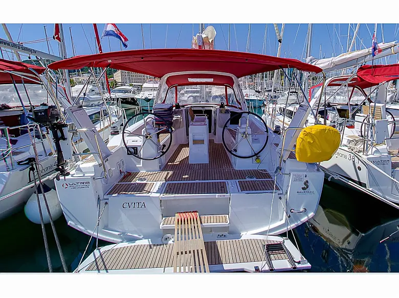 Oceanis 38.1